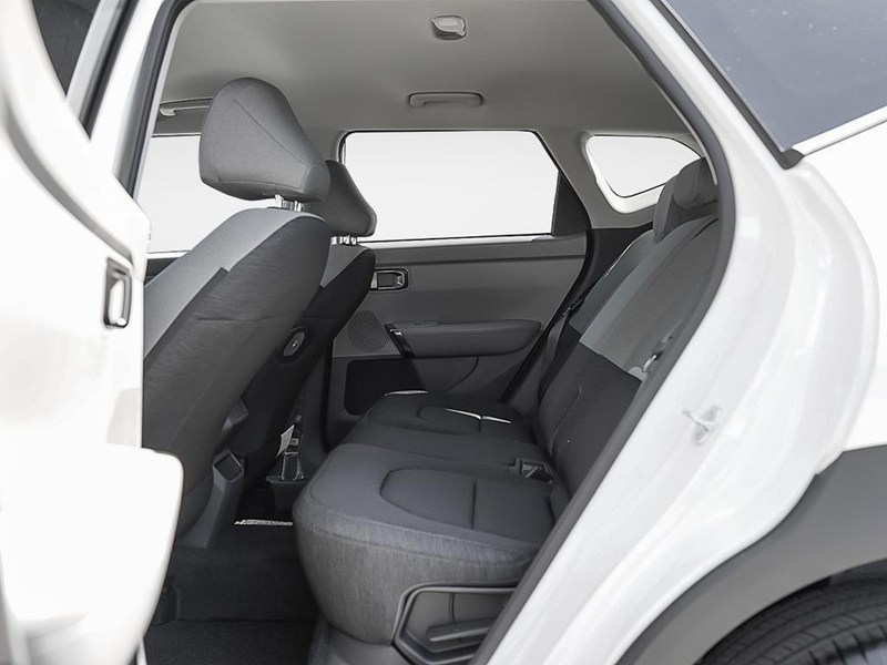 2027 Kia Seltos LX FWD