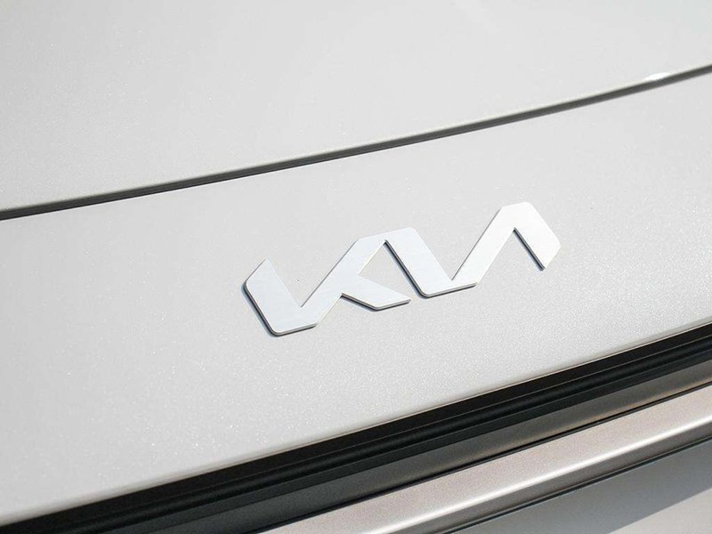 2026 Kia Niro EX FWD