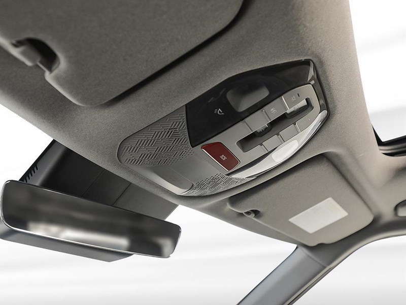 2026 Kia EV9 Land w/Premium Package AWD