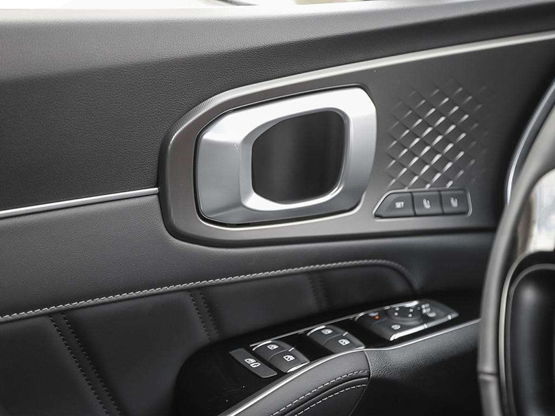 2026 Kia Sorento HEV SX AWD