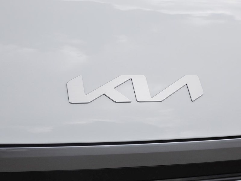 2026 Kia EV9 Land w/Premium Package AWD