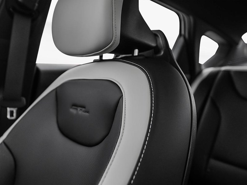 2025 Kia K4 GT-Line Turbo FWD