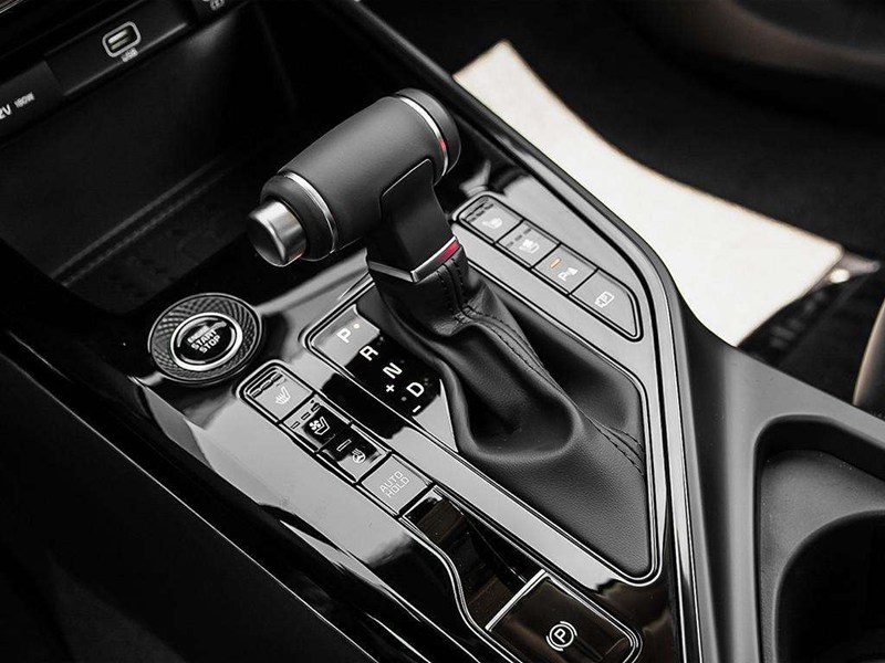 2026 Kia Niro SX FWD