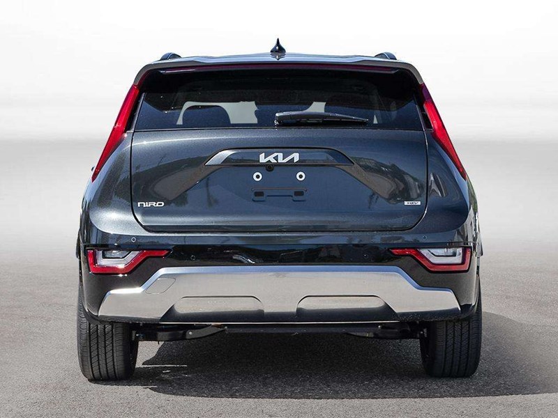 2026 Kia Niro SX FWD
