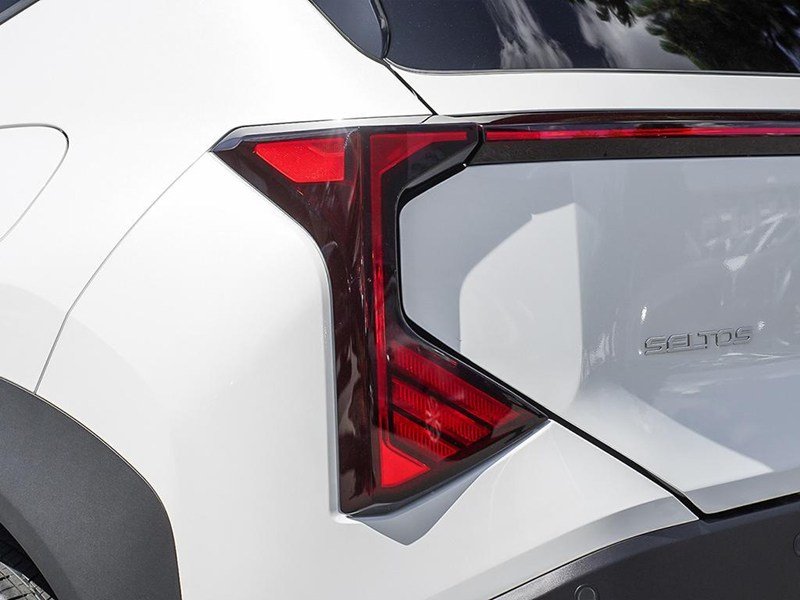 2027 Kia Seltos LX FWD