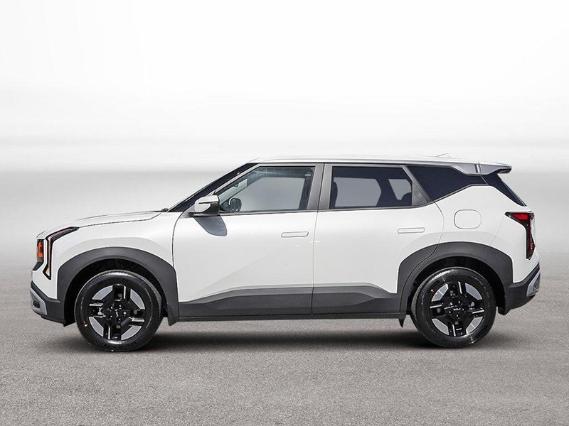 2027 Kia Seltos LX FWD