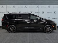 2027 Chrysler Pacifica Limited AWD
