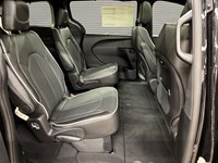 2027 Chrysler Pacifica Limited AWD