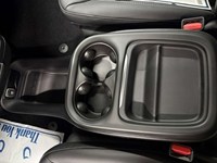 2027 Chrysler Grand Caravan SXT 2WD