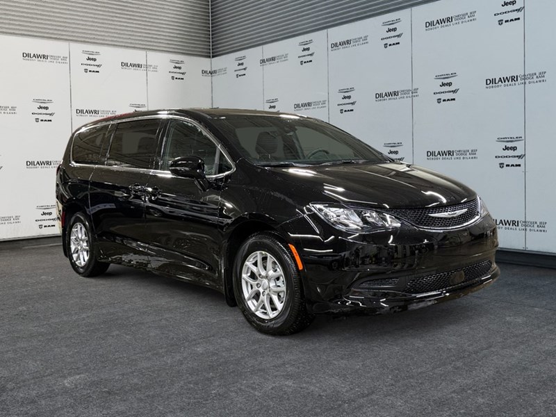 2027 Chrysler Grand Caravan SXT 2WD