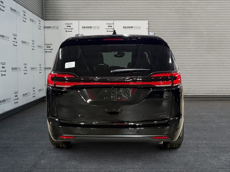 2027 Chrysler Pacifica Limited AWD
