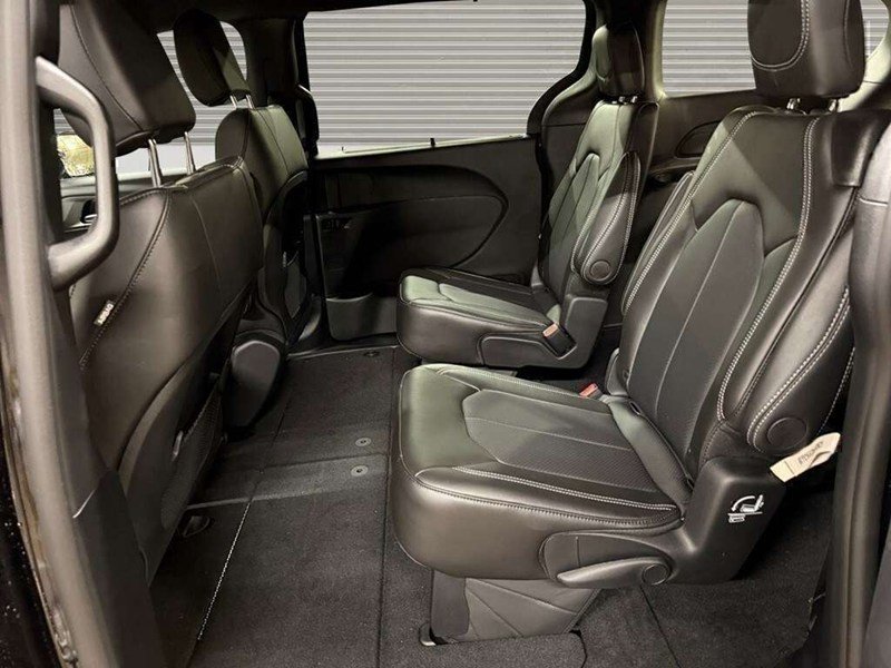 2027 Chrysler Grand Caravan SXT
