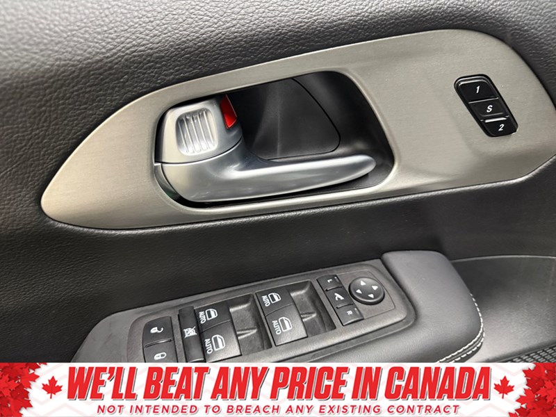 2024 Chrysler Pacifica Hybrid Premium S Appearance 2WD