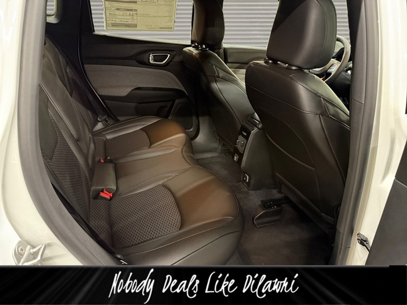 2025 Jeep Compass North 4x4