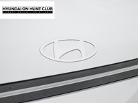 2025 Hyundai Kona 2.0L Essential AWD