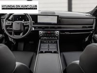 2024 Hyundai Santa Fe Ultimate Calligraphy AWD MANAGER'S DEMO
