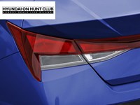 2025 Hyundai Elantra Preferred IVT