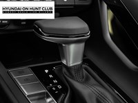 2025 Hyundai Elantra Luxury IVT