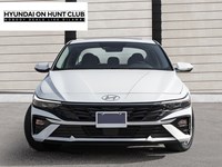 2025 Hyundai Elantra Luxury IVT