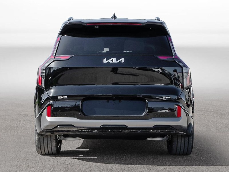 2026 Kia EV9 Land w/GT-Line Package AWD