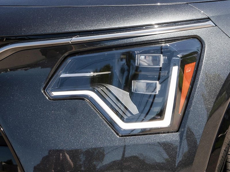 2026 Kia Niro SX FWD