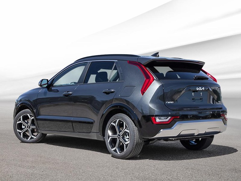 2026 Kia Niro SX FWD