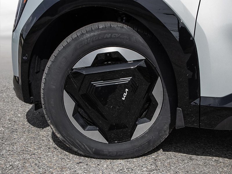 2026 Kia EV9 Land w/Premium Package AWD