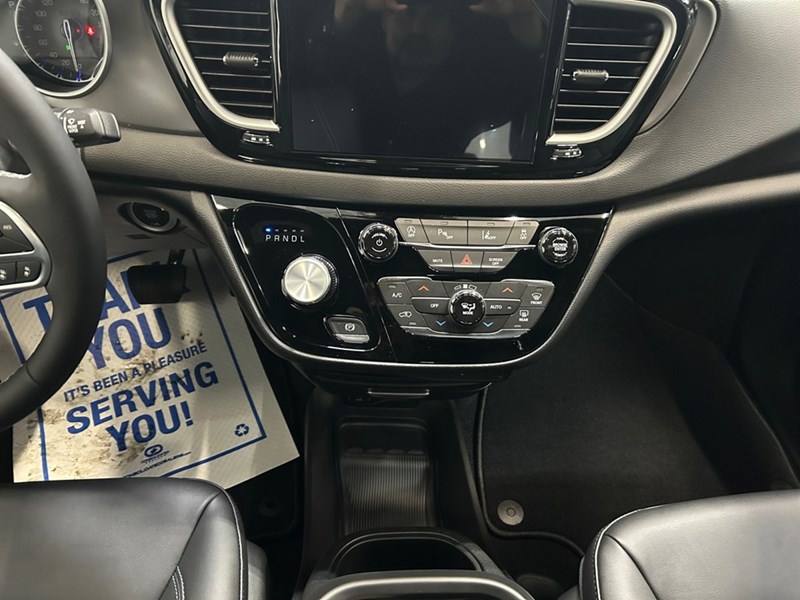2027 Chrysler Grand Caravan SXT